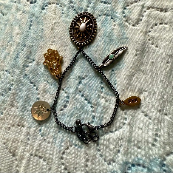 Elegant Multi-Charm Bracelet in Black and Gold - Picture 1 of 9